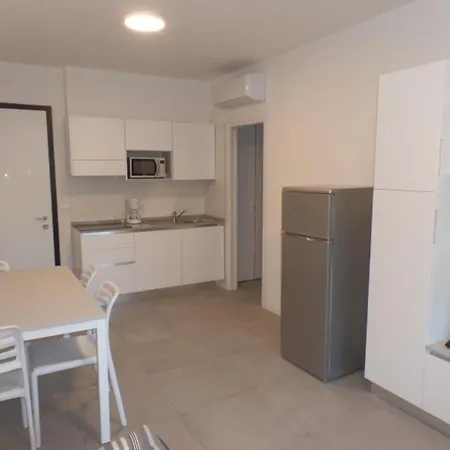 Fresh And Contemporary In Apartment *